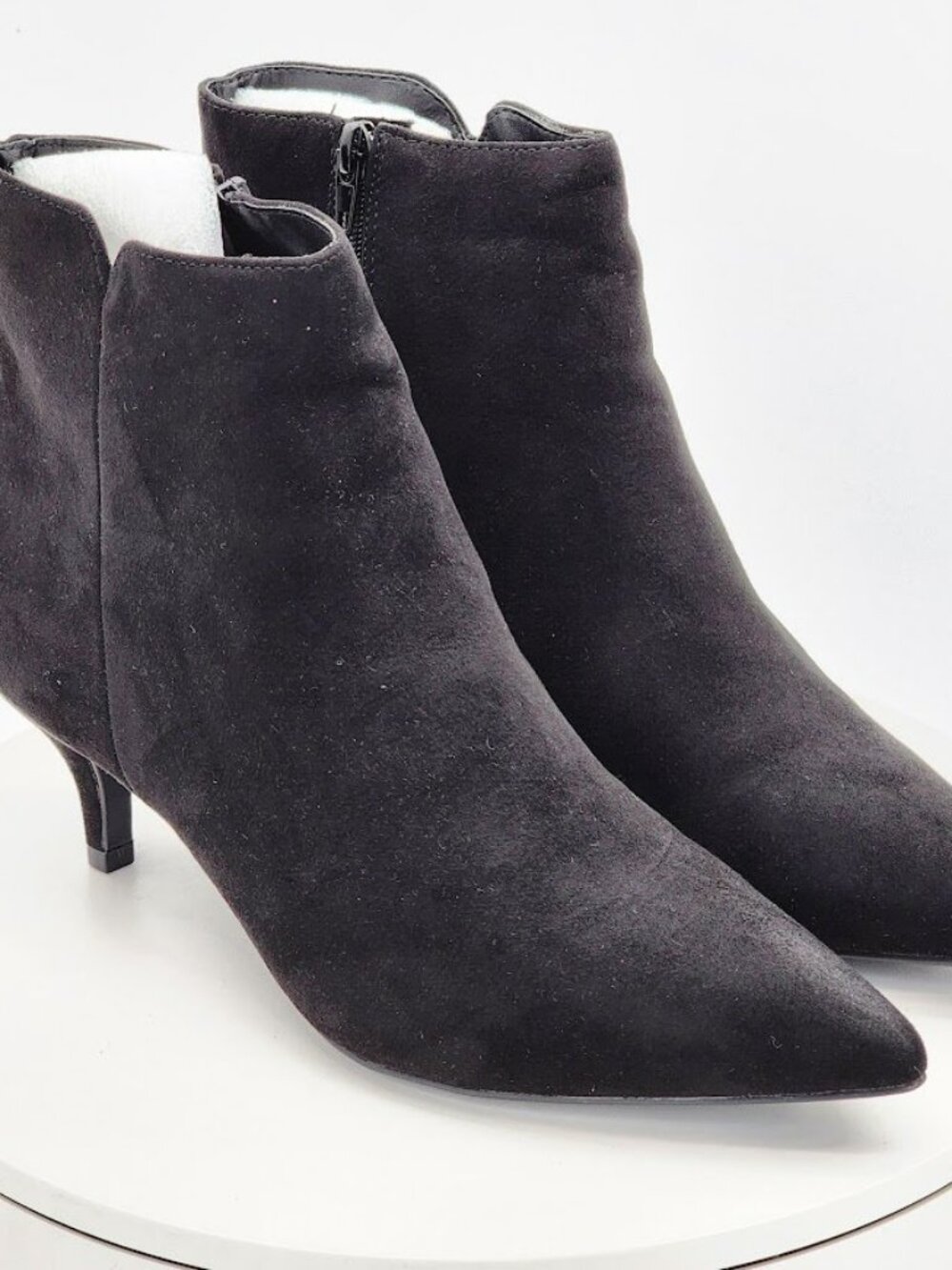 Journee Collection Isobel Black Pointed Toe Boots Kitten Heel Women's Size 11